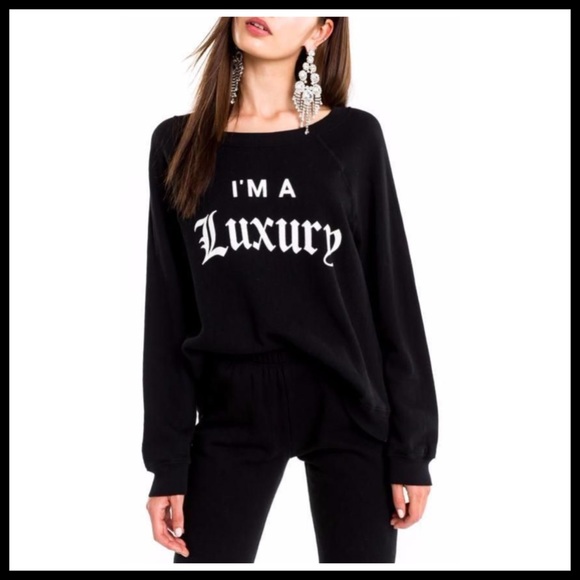 WILDFOX I’m A Luxury Crewneck Sweatshirt Pullover Sweater Boho Vintage Comfy Top - Picture 1 of 9
